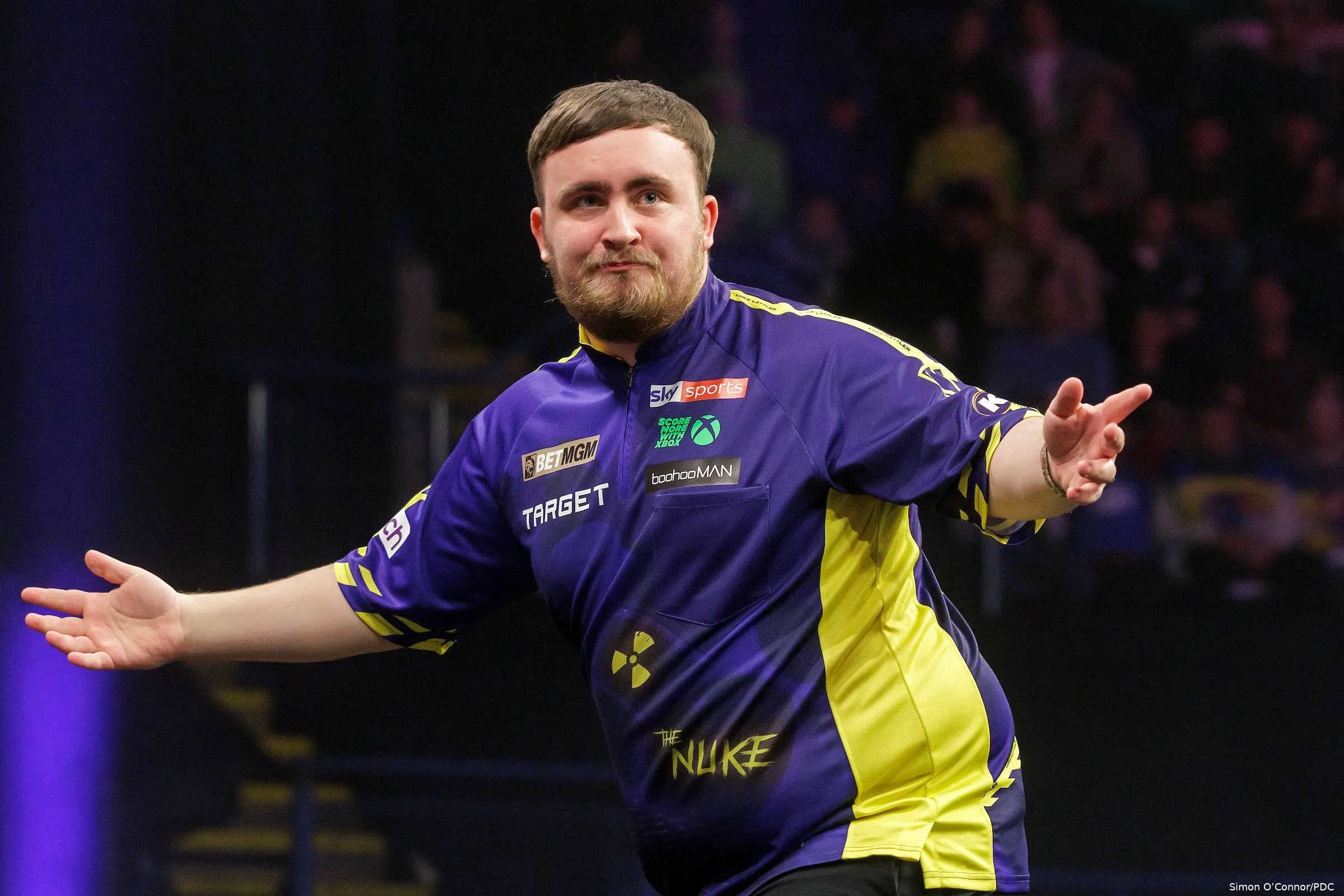 (LIVEBLOG) Premier League Darts 2025 Night Eight Luke Littler into fifth straight Premier